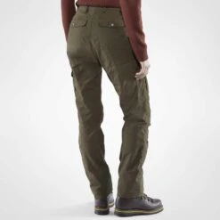 FJÄLLRÄVEN KARLA PRO WINTER TROUSERS W Damen - Trekkinghose Oliv-dunkelgrün -Globetrotter Verkäufe 310037019 d karla pro winter trousers fjaellraeven 1