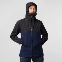 Mammut CRATER HS HOODED JACKET W Damen - Regenjacke 29 Mammut CRATER HS HOODED JACKET W Damen - Regenjacke -Globetrotter Verkäufe 5637717860 i crater hs hooded jacket w mammut 24