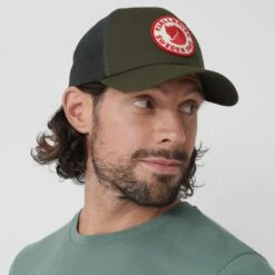 FJÄLLRÄVEN 1960 LOGO LÅNGTRADARKEPS Unisex - Mütze -Globetrotter Verkäufe 5637780965 f 1960 logo langtradarkeps fjaellraeven 20