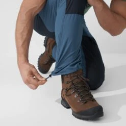 FJÄLLRÄVEN ABISKO MIDSUMMER TRS M REG Herren - Trekkinghose -Globetrotter Verkäufe 5637913801 i abisko midsummer trs m reg fjaellraeven 24