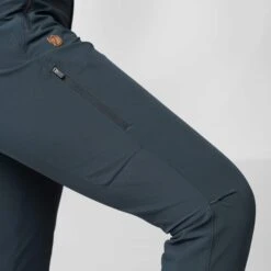 FJÄLLRÄVEN ABISKO TRAIL STRETCH TROUSERS W Damen - Trekkinghose -Globetrotter Verkäufe 5638002442 l abisko trail stretch trousers w fjaellraeven 24